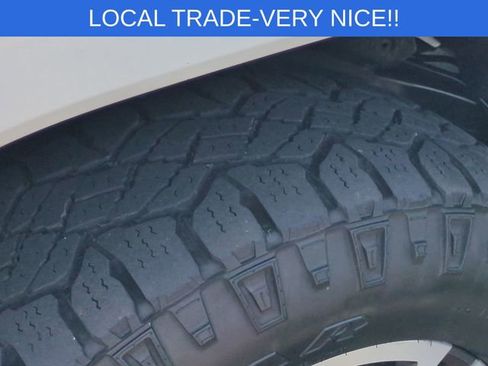 Used 2024 Toyota Tacoma TRD Sport AWD/4WD image 11