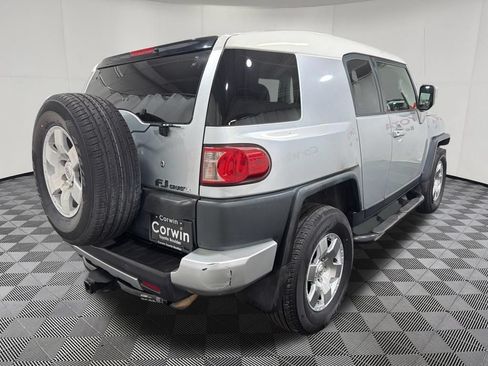 Used 2008 Toyota FJ Cruiser 4WD image 7