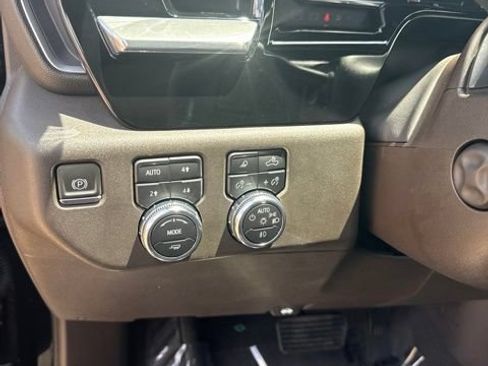 Certified 2023 GMC Sierra 1500 SLT AWD/4WD image 14