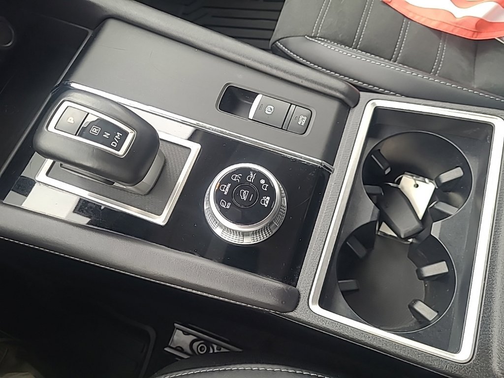 Used 2024 Mitsubishi Outlander SE AWD/4WD image 24