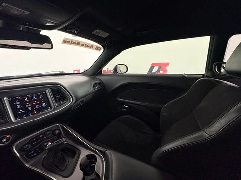 Used 2019 Dodge Challenger GT w/ Plus Package RWD image 26