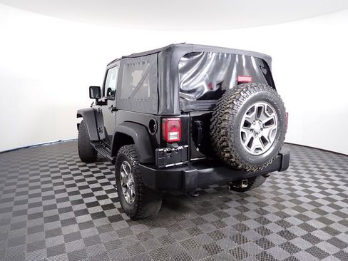 Used 2014 Jeep Wrangler Rubicon w/ Power Convenience Group AWD/4WD image 14