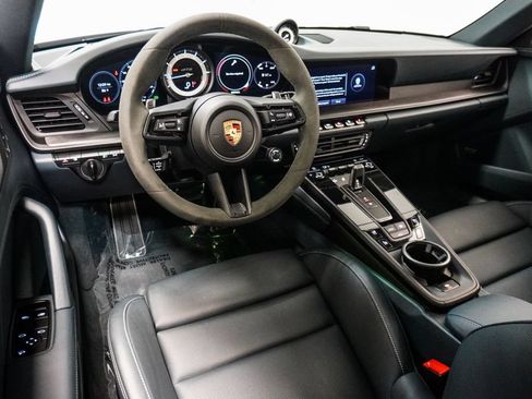 Used 2024 Porsche 911 Carrera 4 GTS AWD/4WD image 9