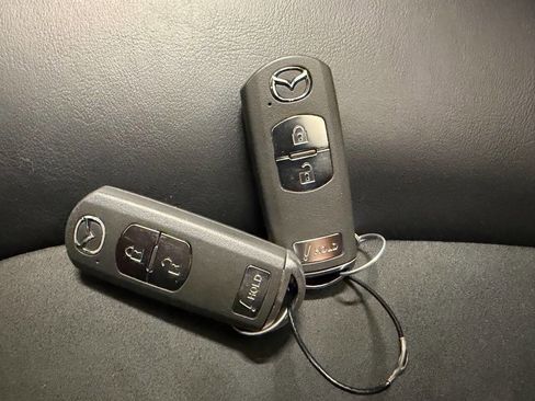 Used 2019 MAZDA CX-5 Touring image 22