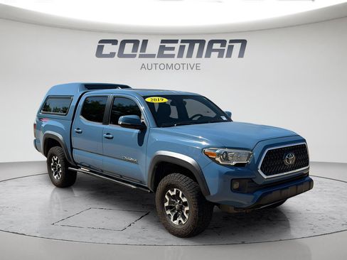 Used 2019 Toyota Tacoma TRD Off-Road AWD/4WD image 7