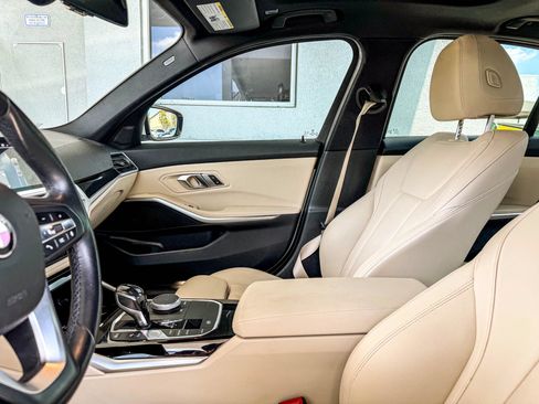Used 2019 BMW 330i Sedan w/ Convenience Package RWD image 22