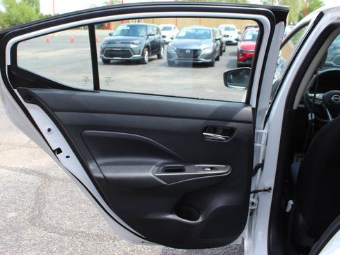 Used 2025 Nissan Versa SV FWD image 15