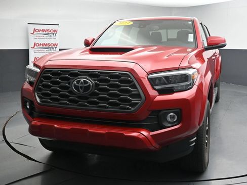 Used 2023 Toyota Tacoma TRD Sport AWD/4WD image 4