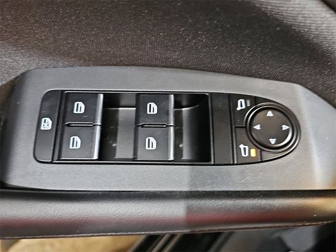 New 2025 MAZDA MAZDA3 s image 27