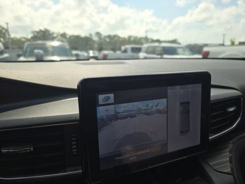 Used 2020 Ford Explorer Limited RWD image 17