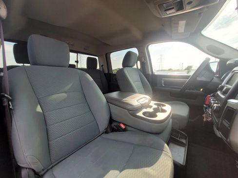 Used 2019 RAM 1500 Classic SLT AWD/4WD image 20