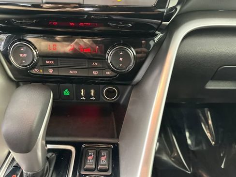Used 2024 Mitsubishi Eclipse Cross LE AWD/4WD image 18