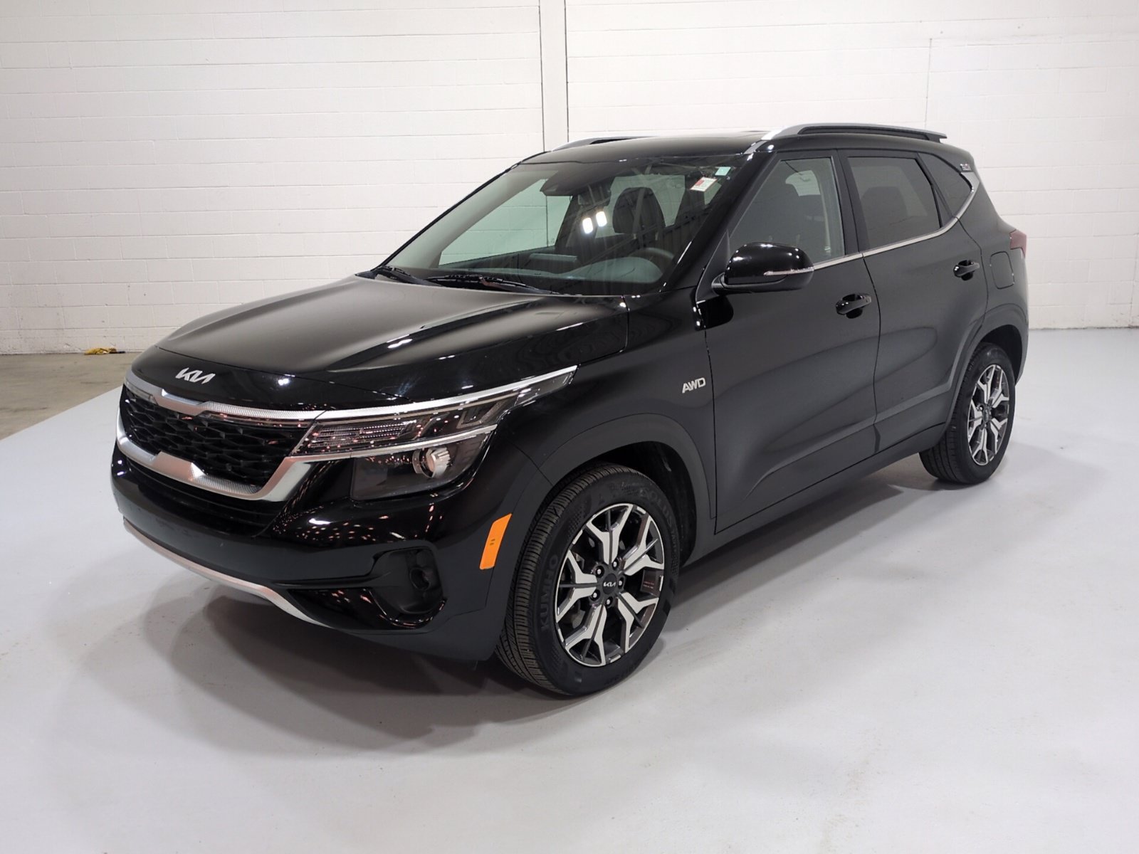 Certified 2023 Kia Seltos EX AWD/4WD image 7