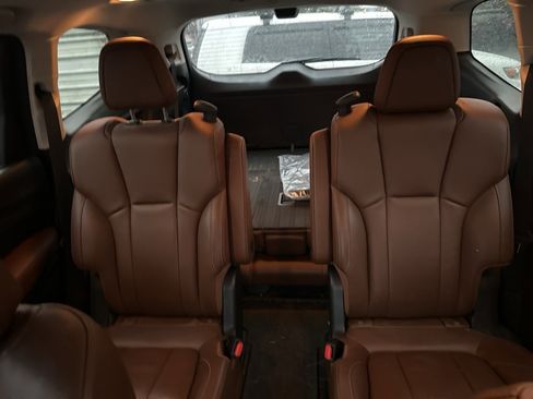 Certified 2023 Subaru Ascent Touring image 6