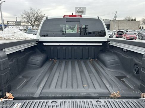New 2025 Nissan Frontier SV w/ SV Convenience Package image 16