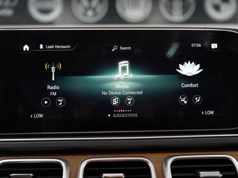 Used 2023 Mercedes-Benz GLS 450 4MATIC image 19