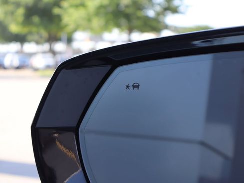 Used 2021 Chevrolet Tahoe LT w/ LT Signature Package RWD image 25