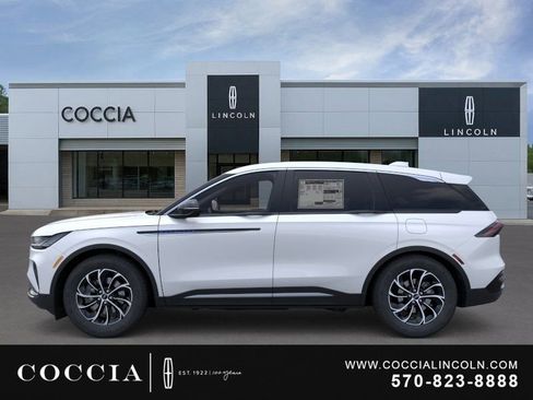New 2026 Lincoln Nautilus Premier AWD/4WD image 3