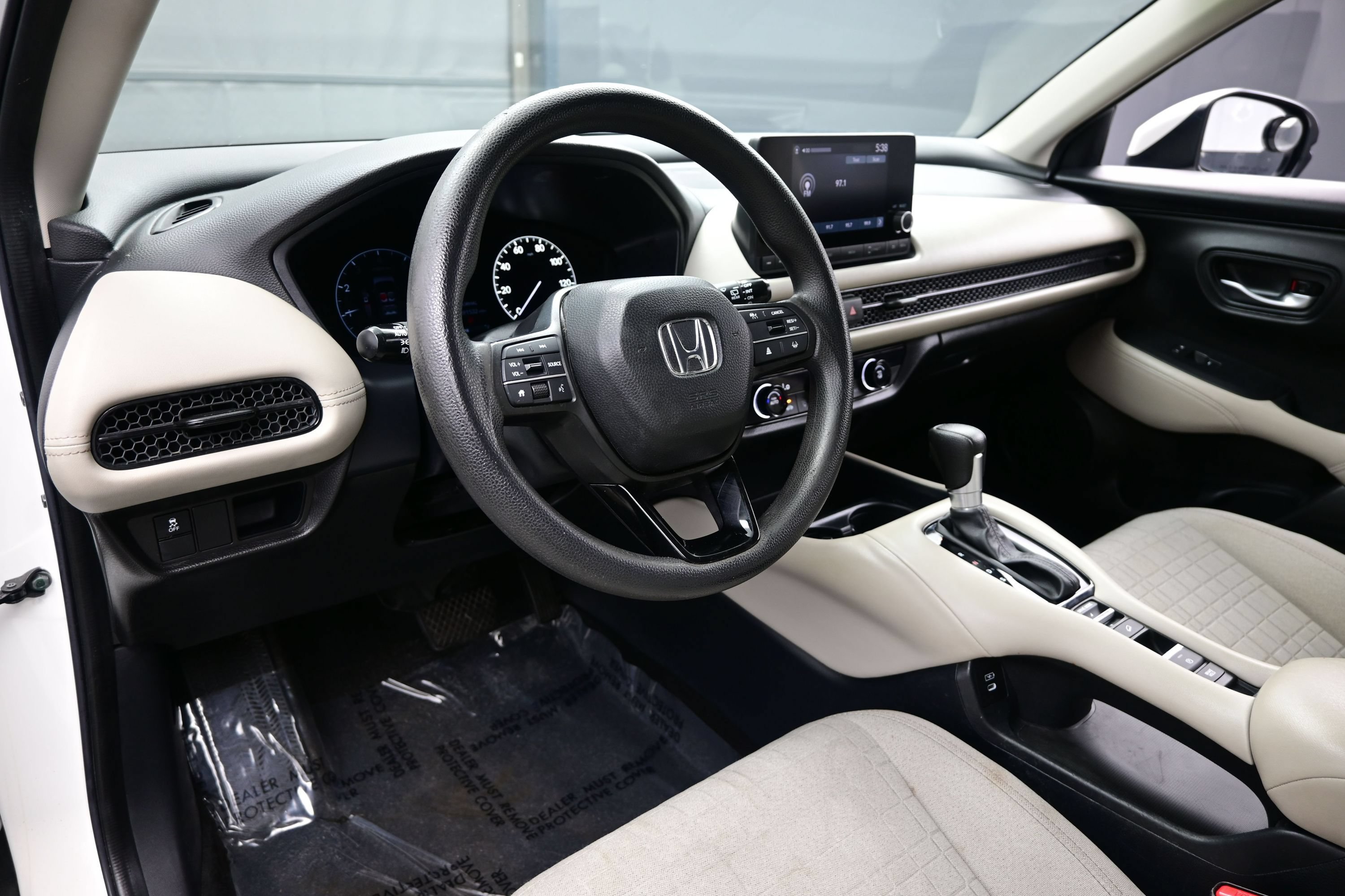 Used 2024 Honda HR-V LX image 12