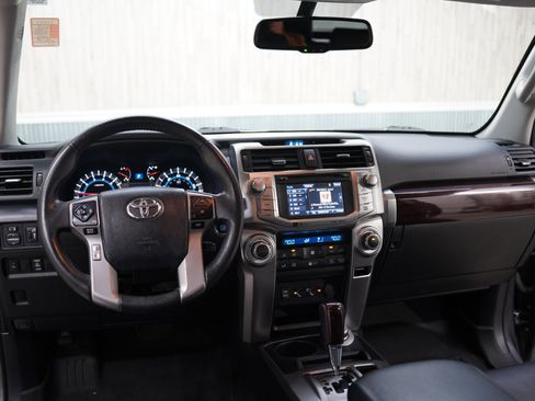 Used 2019 Toyota 4Runner Limited image 11
