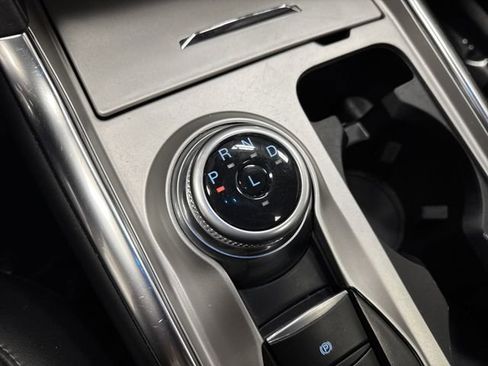 Used 2023 Ford Explorer XLT image 23