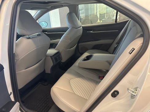 Used 2024 Toyota Camry SE w/ Cold Weather Package FWD image 12