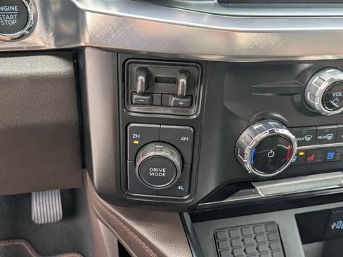 Used 2025 Ford F350 King Ranch image 24