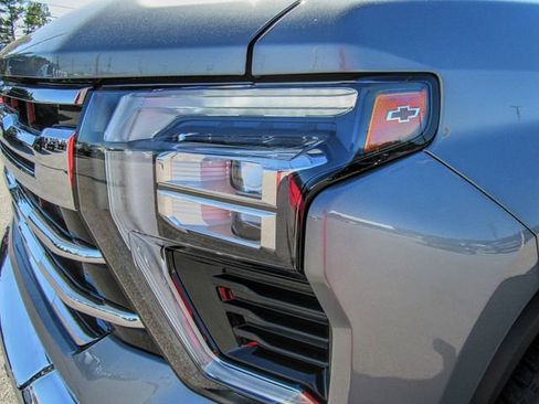 New 2026 Chevrolet Silverado 2500 LTZ w/ LTZ Convenience Package image 11