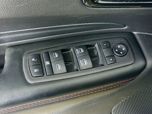 Used 2025 Dodge Durango GT AWD/4WD image 19