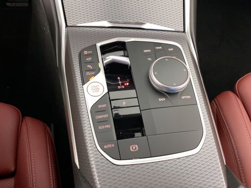 Used 2026 BMW 330i Sedan w/ M Sport Package image 15