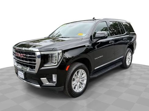 Used 2024 GMC Yukon SLT w/ SLT Luxury Package AWD/4WD image 1