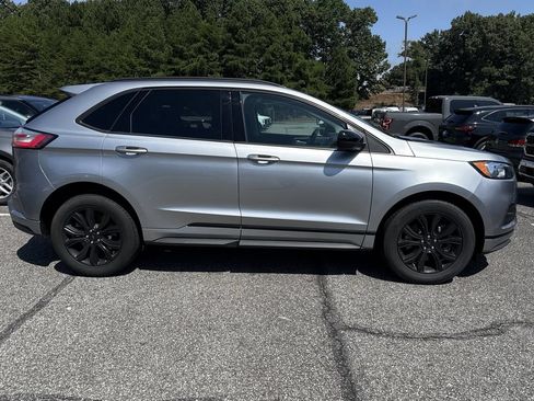 Used 2023 Ford Edge SE w/ Black Appearance Package AWD/4WD image 8
