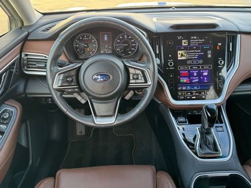 Used 2021 Subaru Outback Touring w/ Popular Package #2 image 19