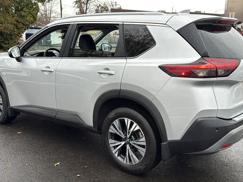 Certified 2022 Nissan Rogue SV w/ SV Premium Package image 23