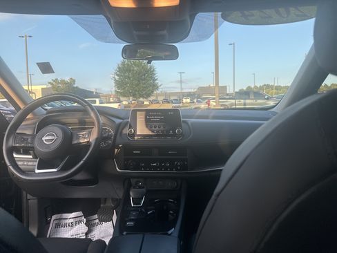 Certified 2024 Nissan Rogue SV w/ SV Premium Package FWD image 22