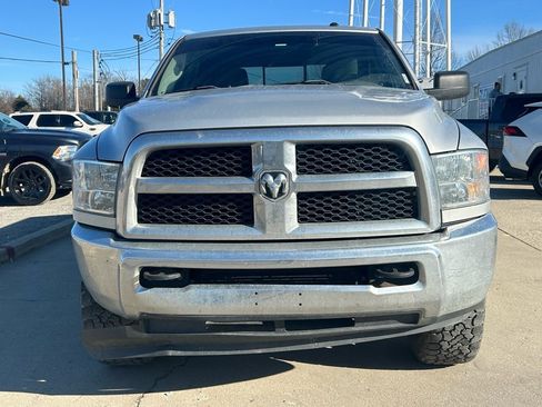 Used 2018 RAM 2500 SLT image 3