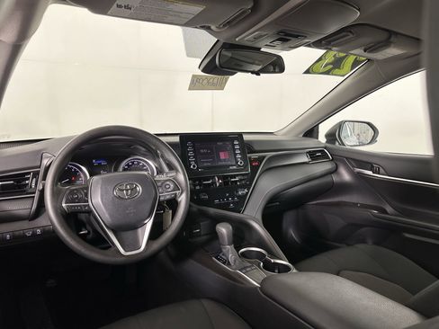 Used 2023 Toyota Camry LE image 34