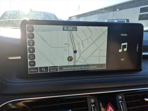 Used 2023 Genesis G70 2.0T image 22