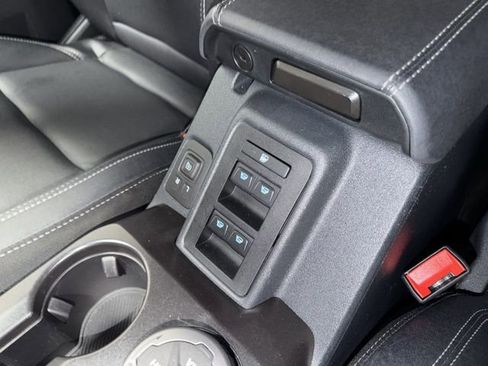 Used 2025 Ford Bronco Badlands AWD/4WD image 20