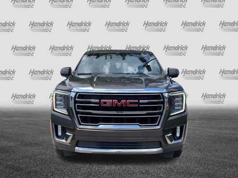 Used 2021 GMC Yukon XL SLT AWD/4WD image 3