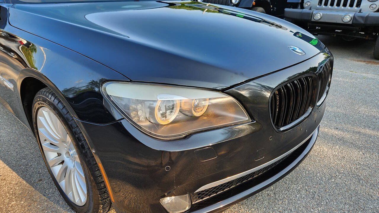 Used 2011 BMW 750Li xDrive AWD/4WD image 22