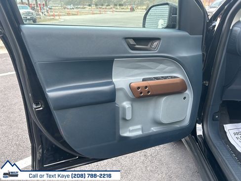 Used 2022 Ford Maverick Lariat w/ Lariat Luxury Package image 17