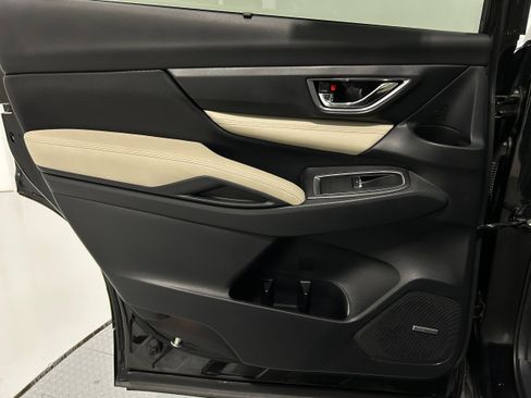 Used 2022 Subaru Ascent Limited w/ Technology Package image 27