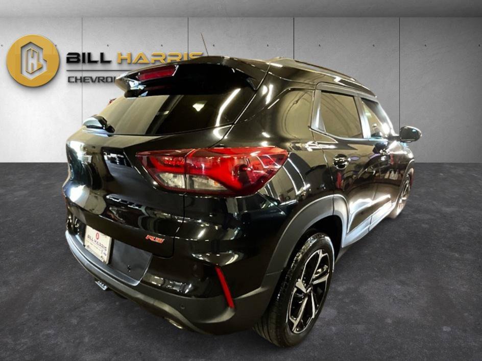Used 2021 Chevrolet TrailBlazer RS w/ Convenience Package FWD image 2
