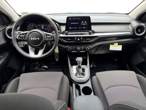 Used 2023 Kia Forte LXS w/ LXS Technology Package FWD image 14