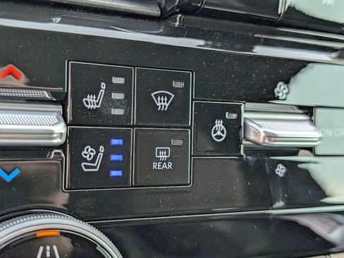 New 2026 Nissan Armada Platinum RWD image 14