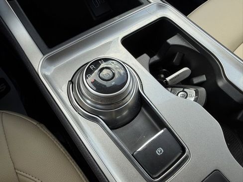 Used 2023 Ford Edge SEL w/ Convenience Package image 30