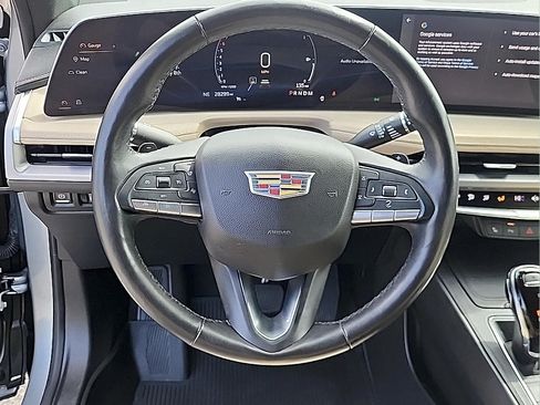 Used 2024 Cadillac XT4 Luxury FWD image 16