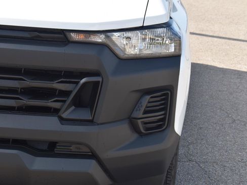 Used 2025 Chevrolet Colorado W/T RWD image 20