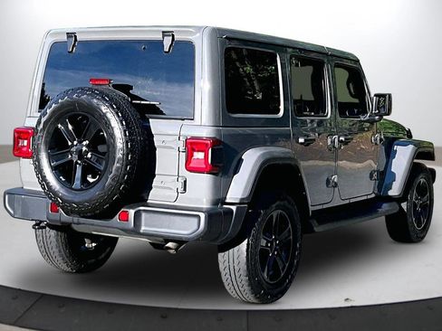 Certified 2022 Jeep Wrangler Unlimited Sahara AWD/4WD image 9